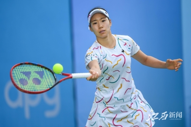 琼斯等进行 琼斯等进行