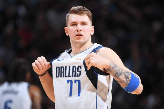 球队中展示 球队中展示